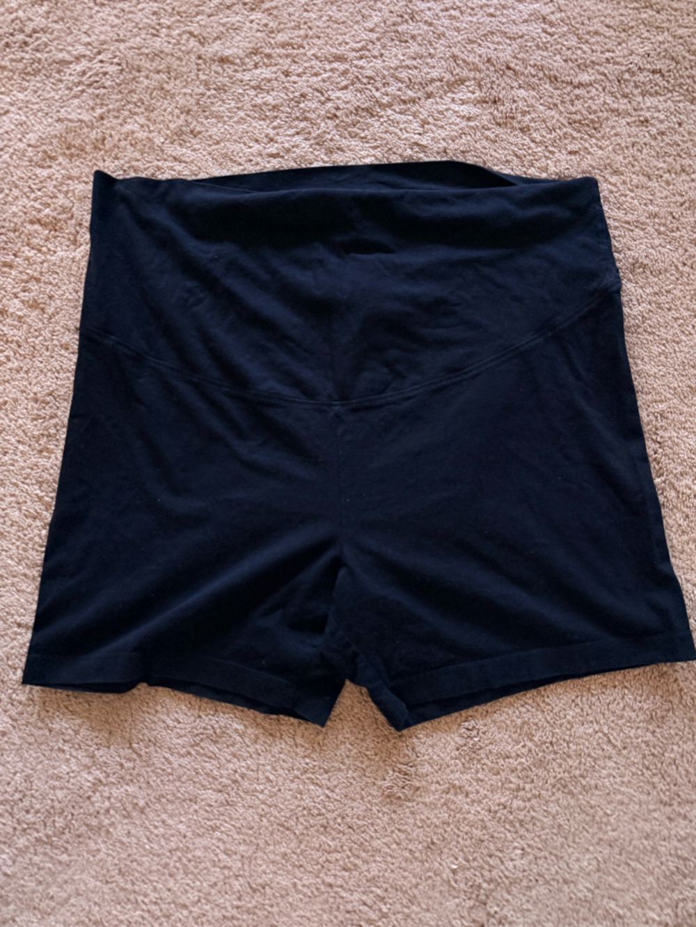 Old Navy Black Maternity Active Shorts - XXL